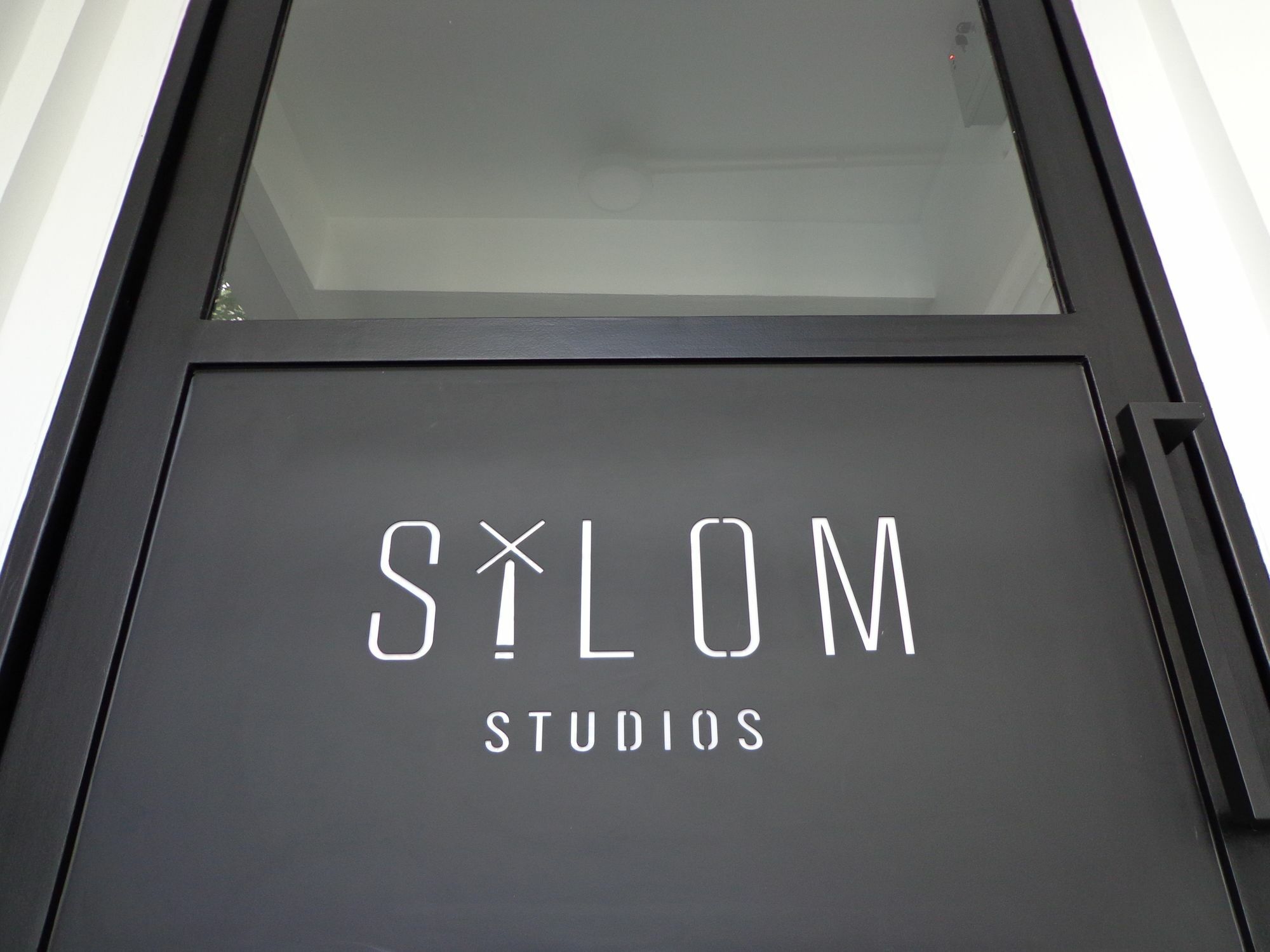 Silom Studios Bangkok Ngoại thất bức ảnh